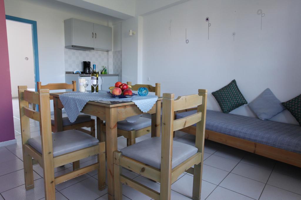 Amalthia Apartments Hersonissos  Quarto foto